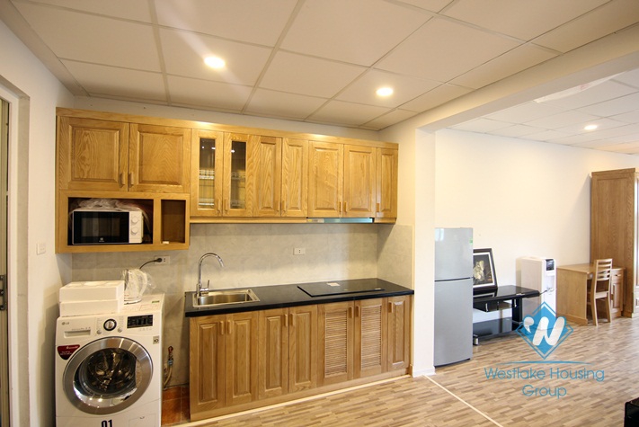 The 5-th floor studio located in Ba Dinh, Ha Noi is now available for rent 